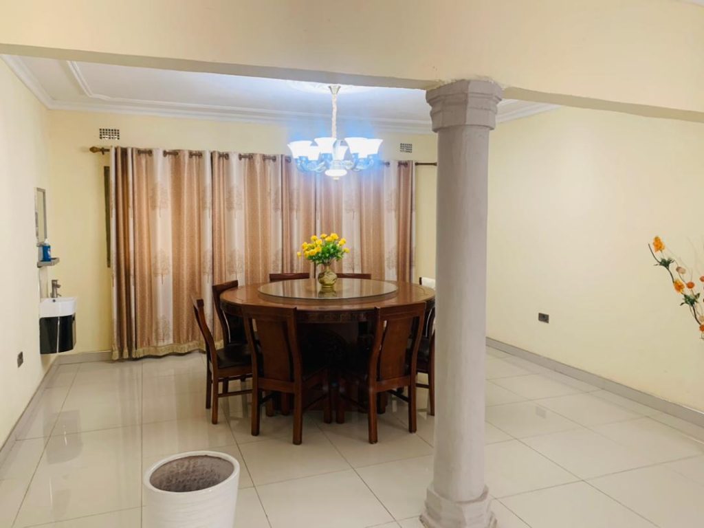 4_Bedroom_House_in_Waterfalls_Area-gallery-1-2