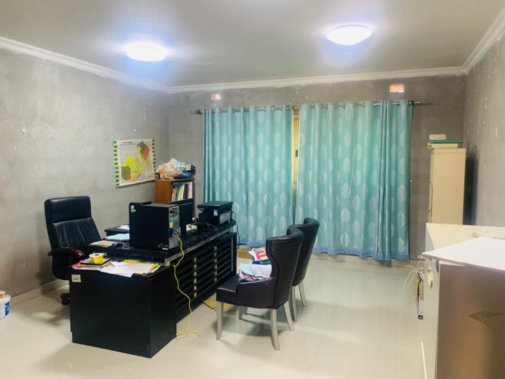 4_Bedroom_House_in_Waterfalls_Area-gallery-2-2